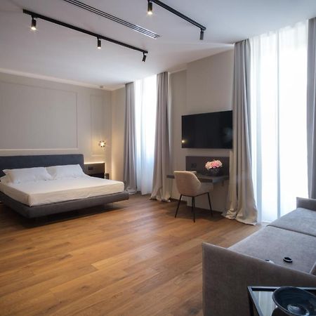 Palazzo Danisi Rooms&Suites バーリ エクステリア 写真