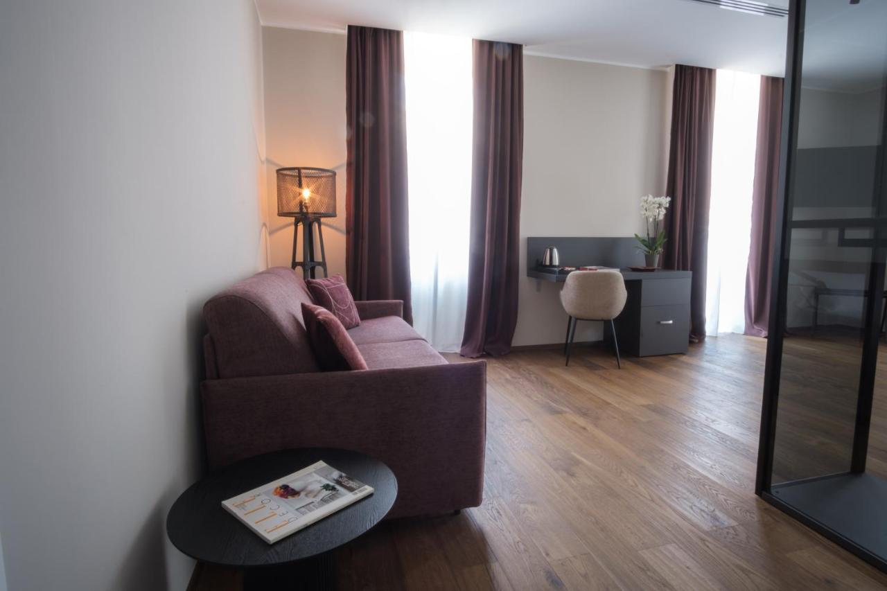 Palazzo Danisi Rooms&Suites バーリ エクステリア 写真