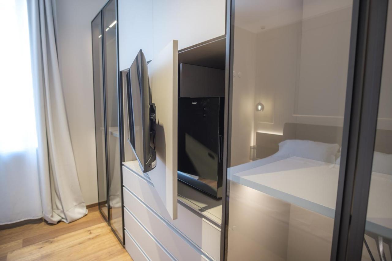 Palazzo Danisi Rooms&Suites バーリ エクステリア 写真