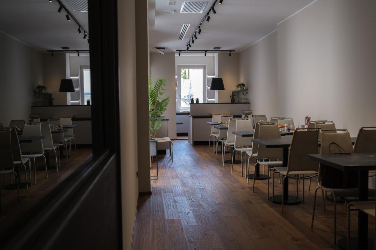 Palazzo Danisi Rooms&Suites バーリ エクステリア 写真